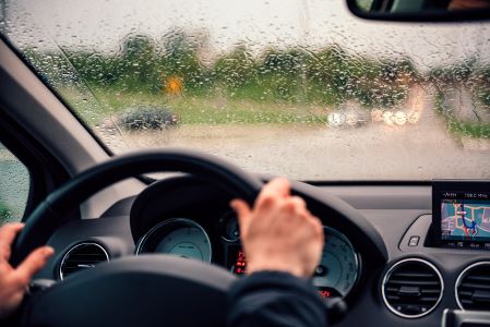 driving-in-rain